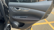 Nissan Qashqai 1.2 DiG-T N-Connecta 5dr Petrol Hatchback